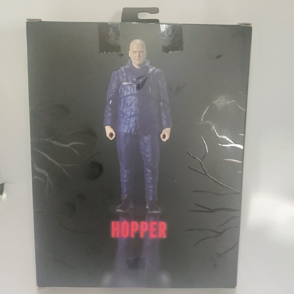 Netflix Stranger Things The Void Series: HOPPER 7" Action Figure (2021, Bandai) - Picture 7 of 7